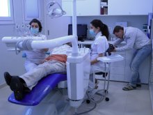 Dipsalut i els Dentistes solidaris de Girona renoven l’acord de col·laboració per oferir tractaments odontològics a persones en situació de pobresa