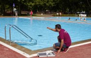 Avaluem les condicions sanitàries de les piscines