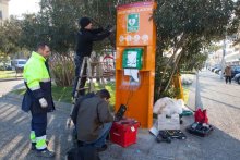 Dipsalut comença a instal·lar els desfibril·ladors fixos de la ciutat de Girona 