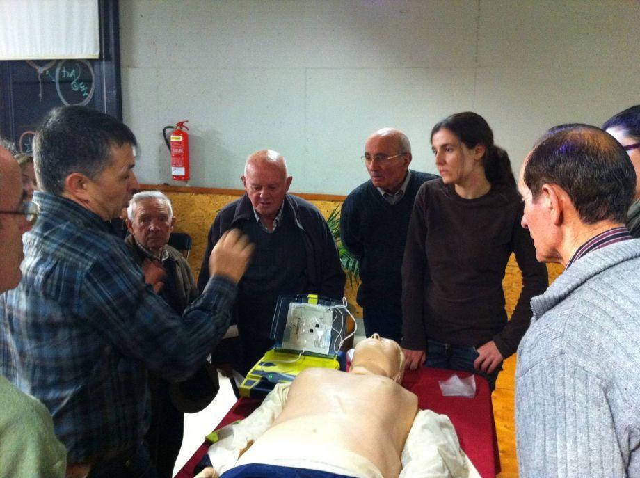 Noves demostracions públiques de l’ús dels desfibril·ladors