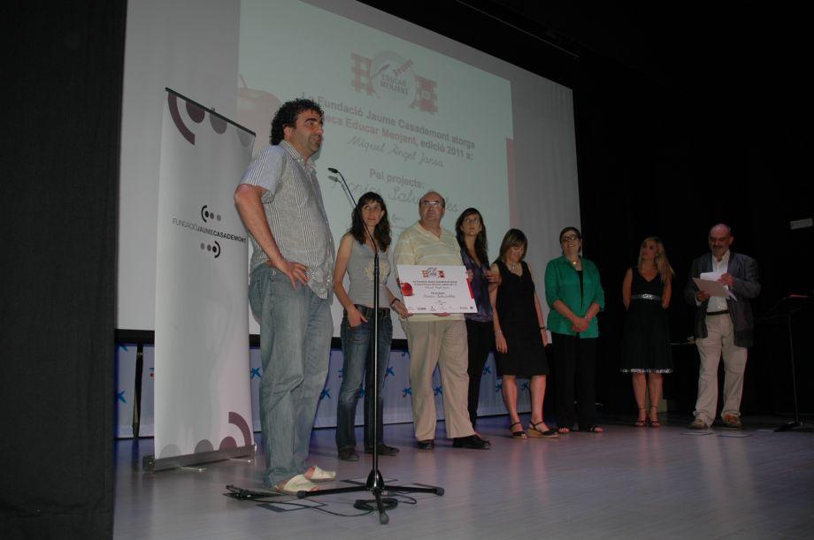 Entrega beques Educar Menjant