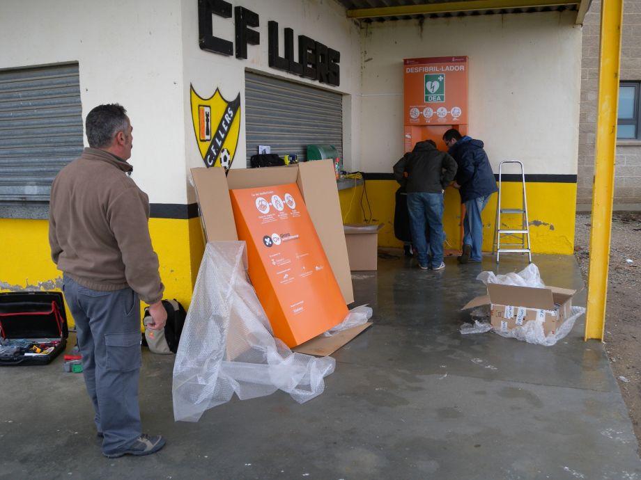 Dipsalut instal•la desfibril·ladors a Navata, Albons, Verges, Palol de Revardit, Amer i Fontanilles 