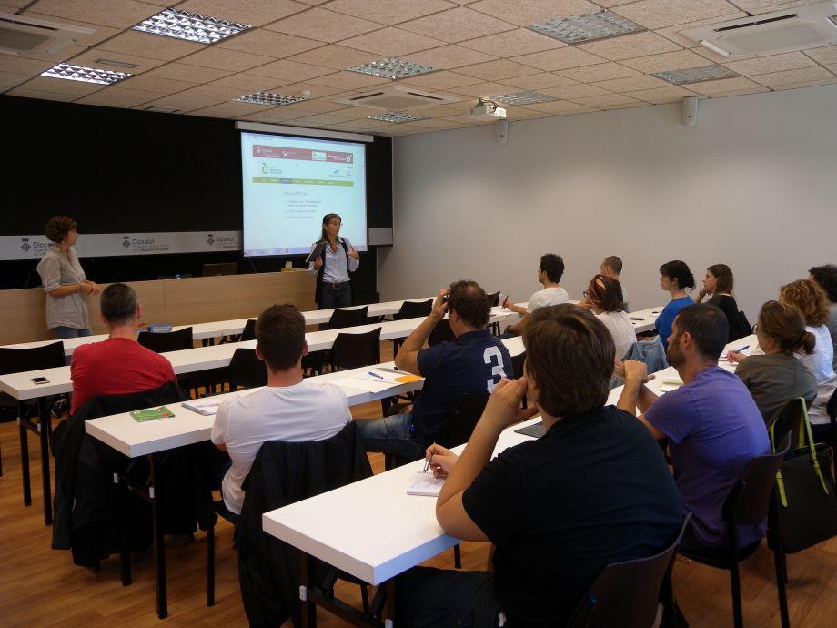 Comença el curs a distància de primers auxilis psicològics per a integrants dels equips d’intervenció