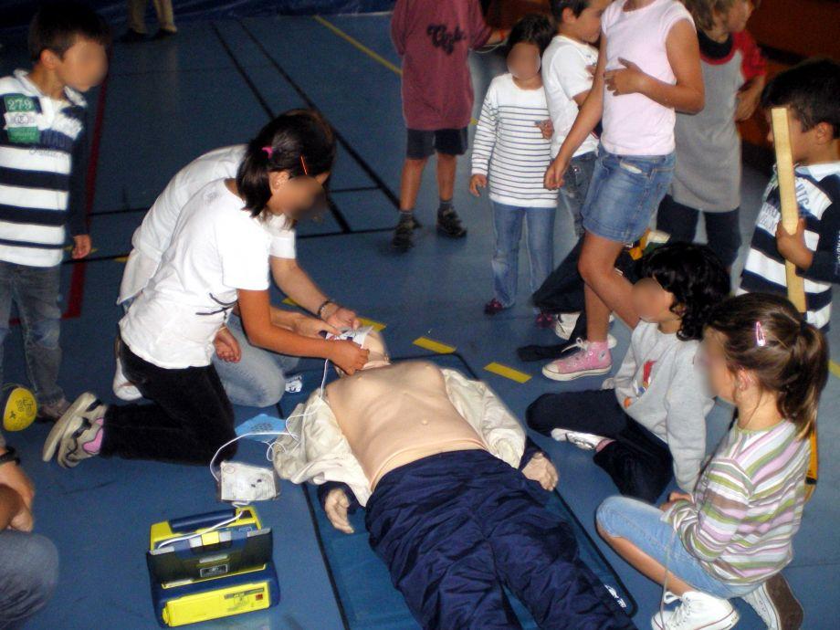Demostracions públiques de l'ús dels desfibril·ladors