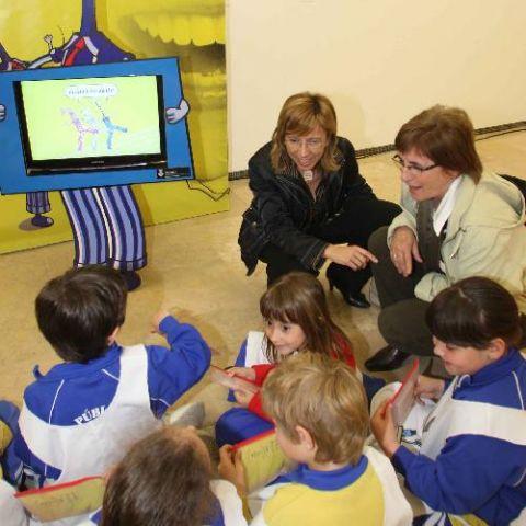 L'exposició de Dipsalut "Cuida't les dents" arriba a Sant Feliu de Guíxols