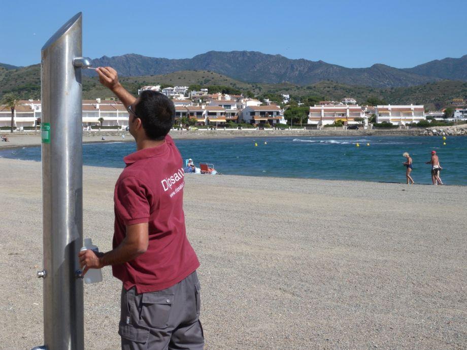 Dipsalut actua en 78 platges i 700 piscines de les comarques gironines per tal de garantir-ne la salubritat