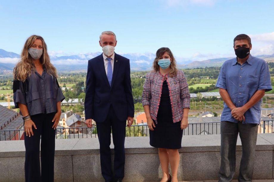 Imatge de la visita institucional a la comarca de la Cerdanya